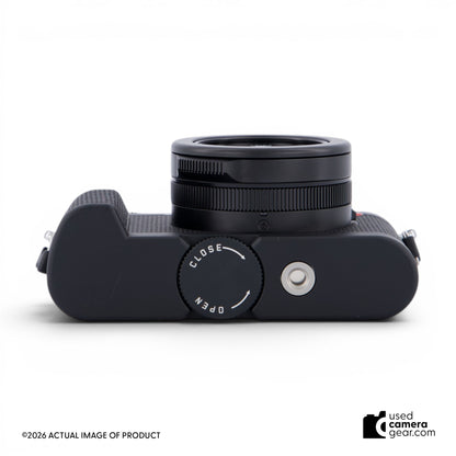 Leica D-Lux 8 Digital Camera with Handgrip (#633) *USED*