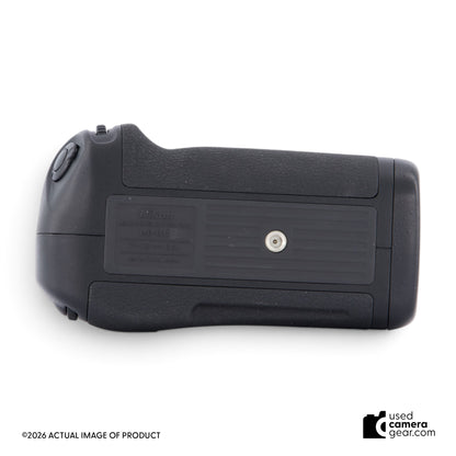 Nikon MB-D12 D800/D810 Grip w/EN-EL18c & Charger (#058) *USED*