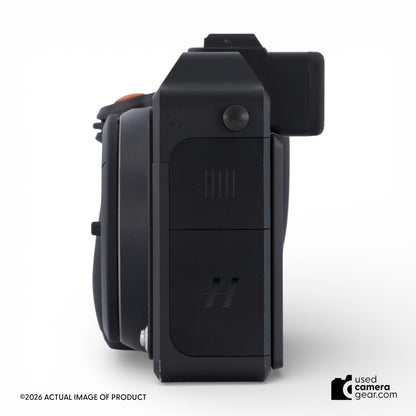 Hasselblad X2D 100c Medium Format Mirrorless Camera Body (#792) *USED*